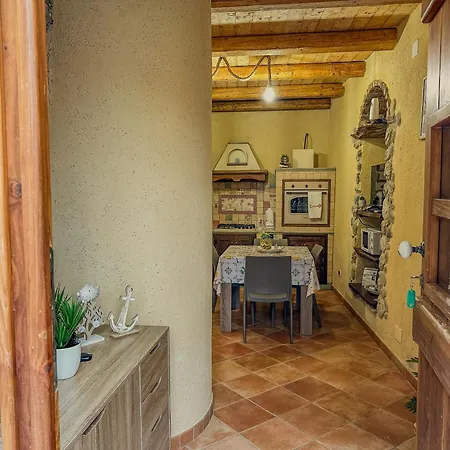 Civico 4 アパート *